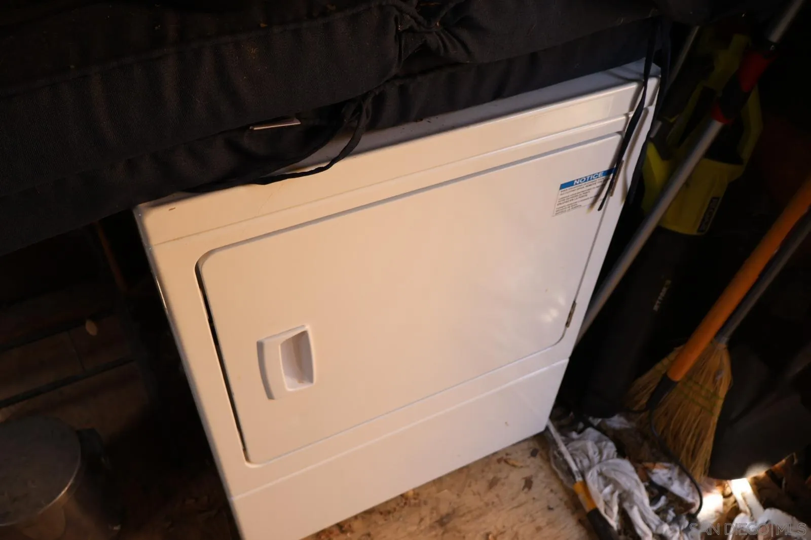 1273 Ridge Trail Julian, CA 92036 - Photo 14 of 33 a close up of a toilet