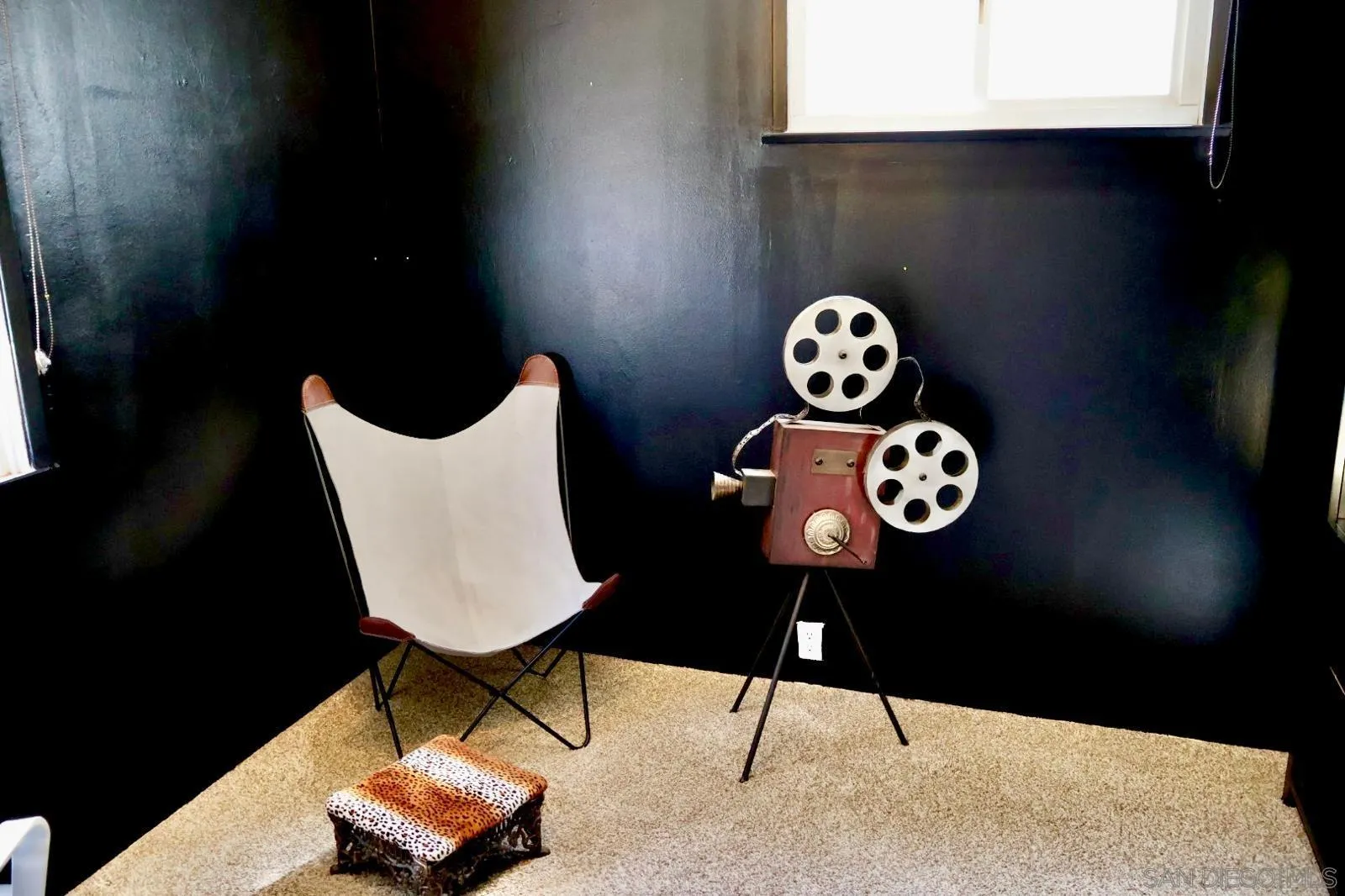 1273 Ridge Trail Julian, CA 92036 - Photo 18 of 33 a view of a chairs and a table in a room