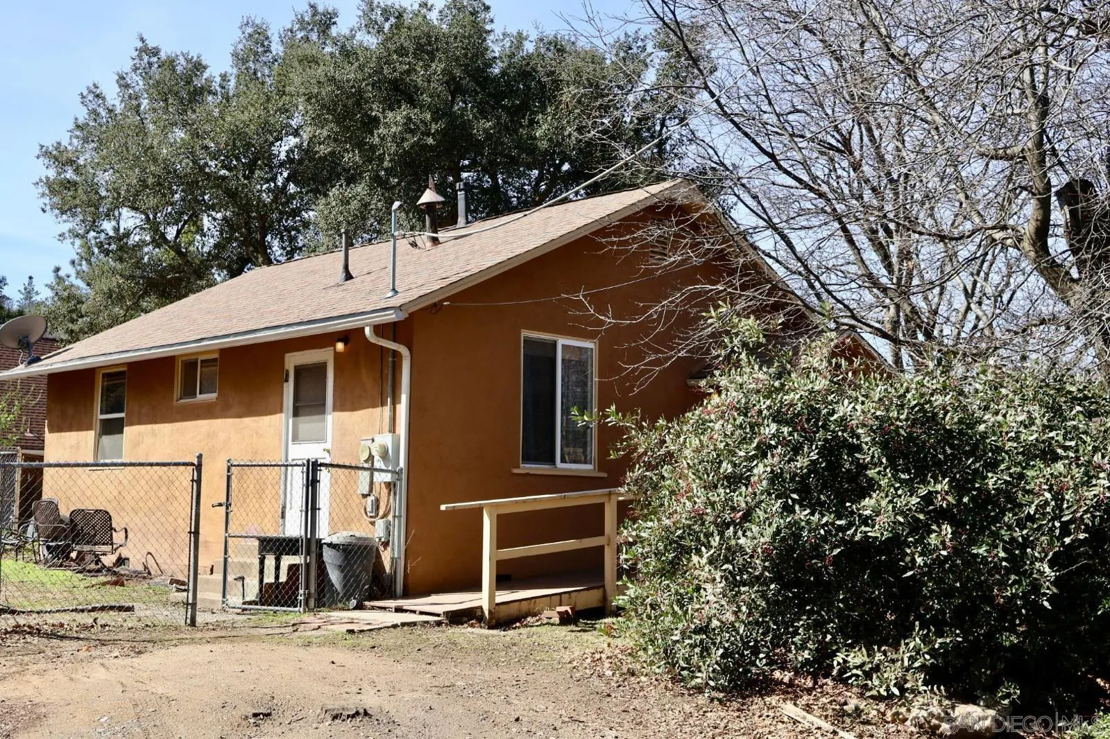 1273 Ridge Trail Julian, CA 92036 - Photo 3 of 33 a front view of a house with a yard