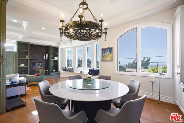 $3,499,000 | 10940 Terryview Drive, Studio City, CA 91604