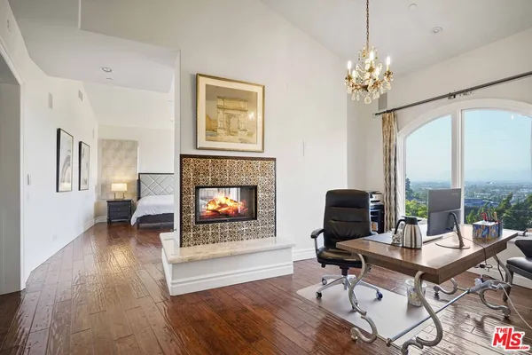 $3,499,000 | 10940 Terryview Drive, Studio City, CA 91604