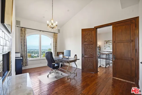 $3,499,000 | 10940 Terryview Drive, Studio City, CA 91604