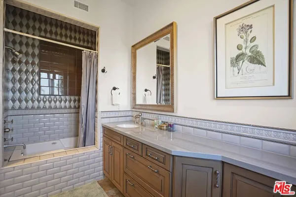 $3,499,000 | 10940 Terryview Drive, Studio City, CA 91604