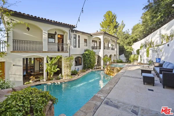 $3,499,000 | 10940 Terryview Drive, Studio City, CA 91604
