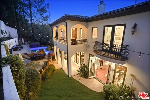 $3,499,000 | 10940 Terryview Drive, Studio City, CA 91604