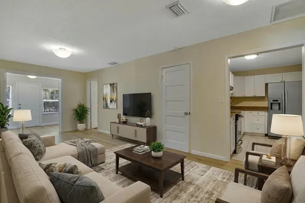 $2,750 | 326 Southeast 1st Avenue, Delray Beach, FL 33444