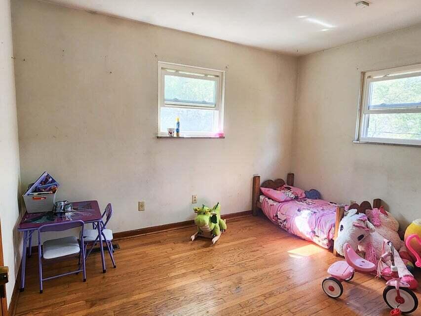 3401 Glendale Road Bybee, TN 37713 - Photo 13 of 20 bedroom3