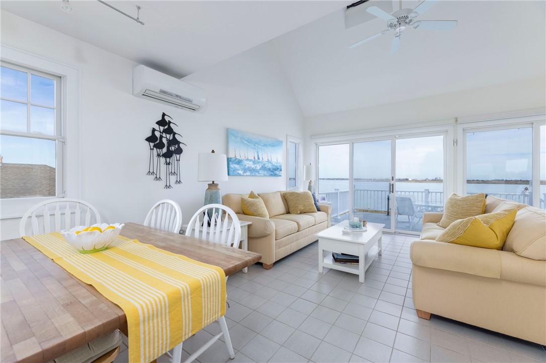 17 Rabbit Run Westerly, RI 02891 - Photo 12 of 49