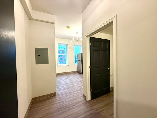 $1,595 | 1138 Elm Street, Manchester, NH 03101