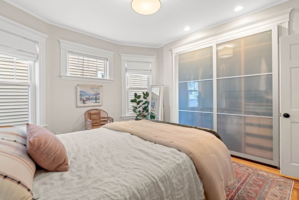 32 Roseclair Street, Unit 2 Boston, MA 02125 - Photo 16 of 34