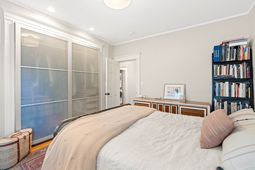 32 Roseclair Street, Unit 2 Boston, MA 02125 - Photo 17 of 34