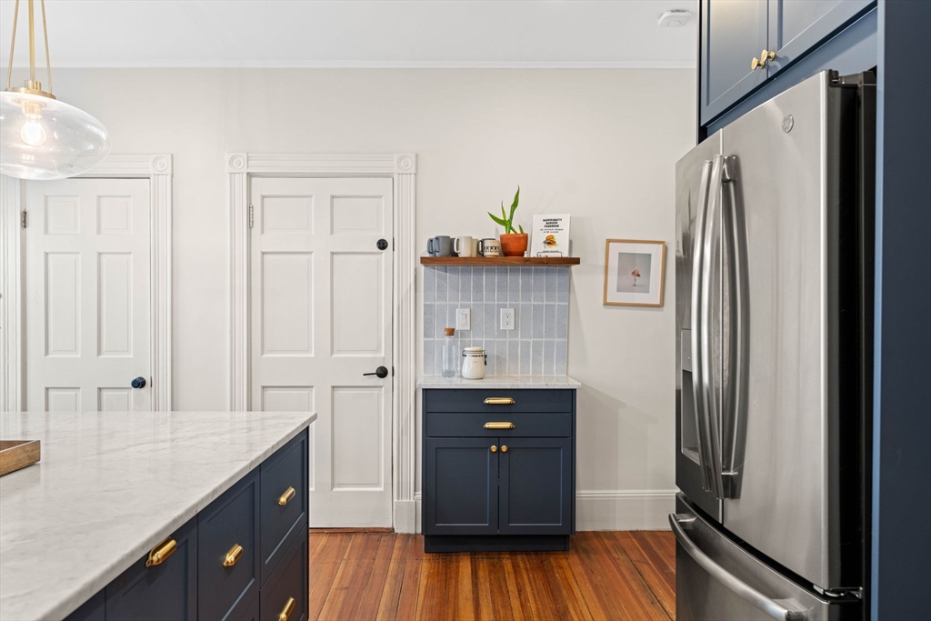 32 Roseclair Street, Unit 2 Boston, MA 02125 - Photo 23 of 34