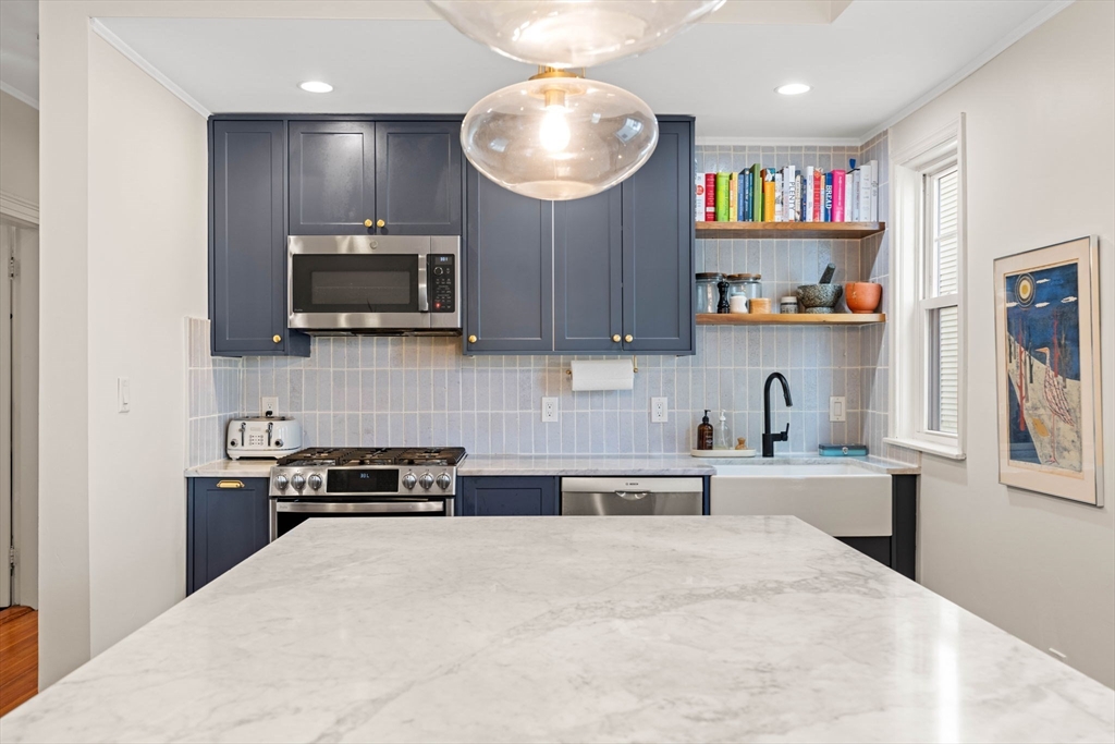 32 Roseclair Street, Unit 2 Boston, MA 02125 - Photo 24 of 34