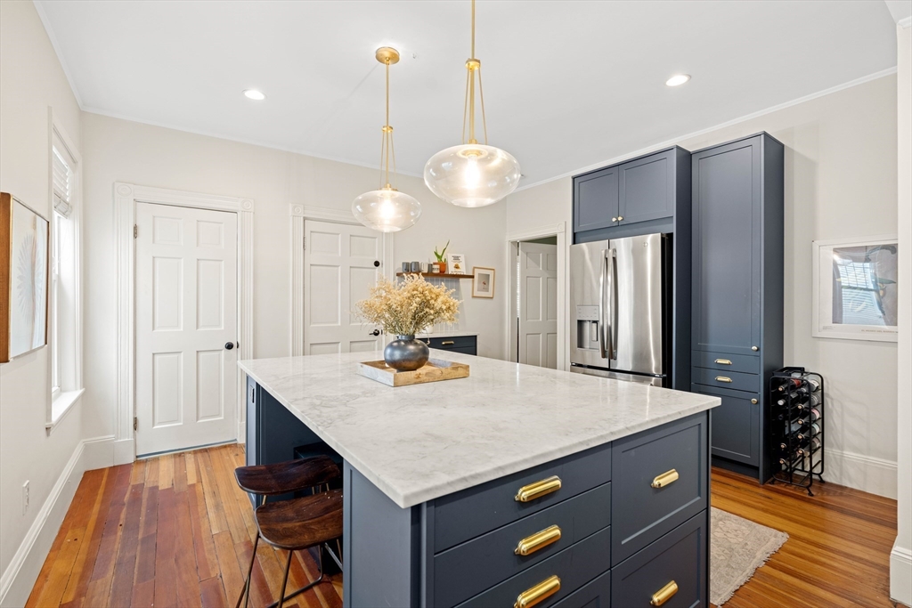 32 Roseclair Street, Unit 2 Boston, MA 02125 - Photo 3 of 34