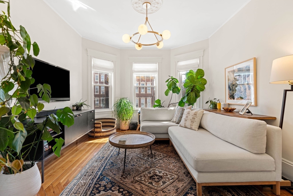 32 Roseclair Street, Unit 2 Boston, MA 02125 - Photo 4 of 34