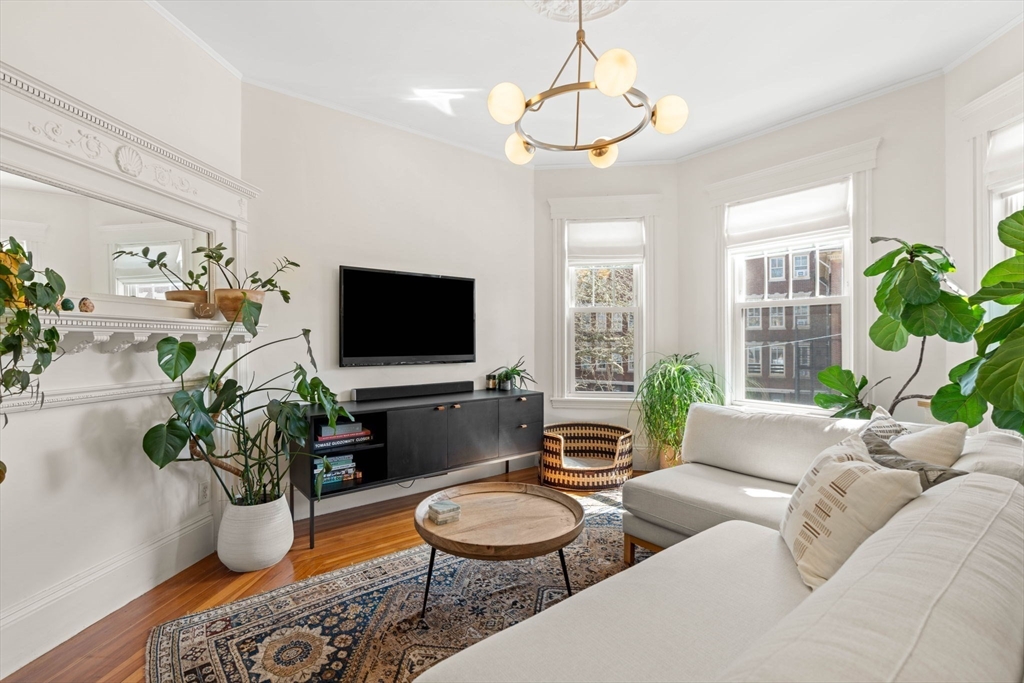 32 Roseclair Street, Unit 2 Boston, MA 02125 - Photo 6 of 34