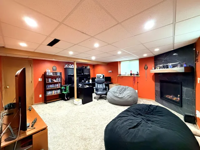 $474,900 | 198 Cramer Avenue, Dousman, WI 53118