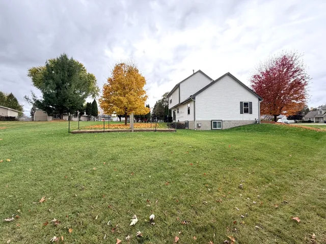 $474,900 | 198 Cramer Avenue, Dousman, WI 53118