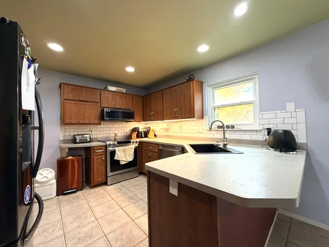 $474,900 | 198 Cramer Avenue, Dousman, WI 53118