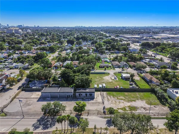 $5,700,000 | 3100 Northwest 62nd Street, Miami, FL 33142
