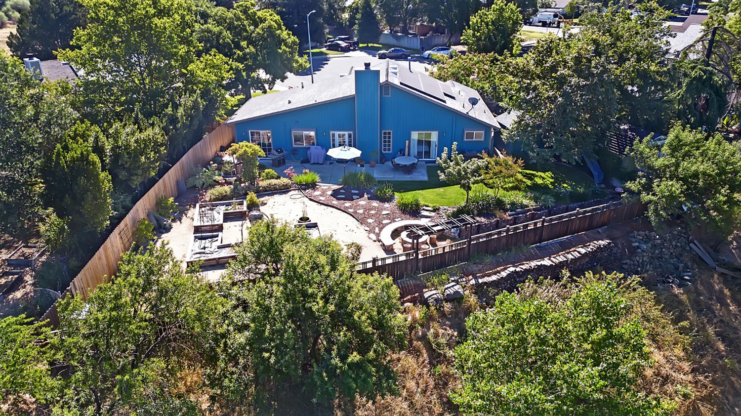 1008 Suffolk Court Winters, CA 95694 - Photo 3 of 30