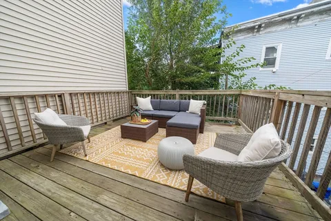$899,000 | 3 Glover Court, Unit 2, Boston, MA 02127