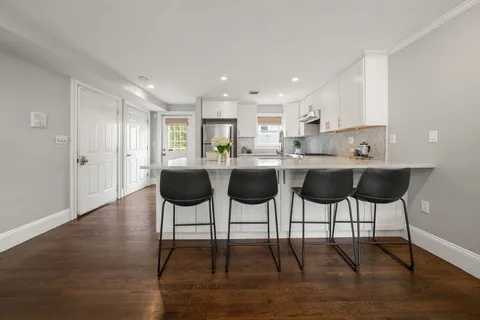 $899,000 | 3 Glover Court, Unit 2, Boston, MA 02127