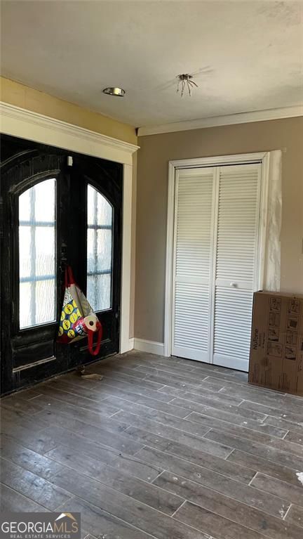156 East Geer Street Colquitt, GA 39837 - Photo 15 of 19 a bedroom with a bed and a large window
