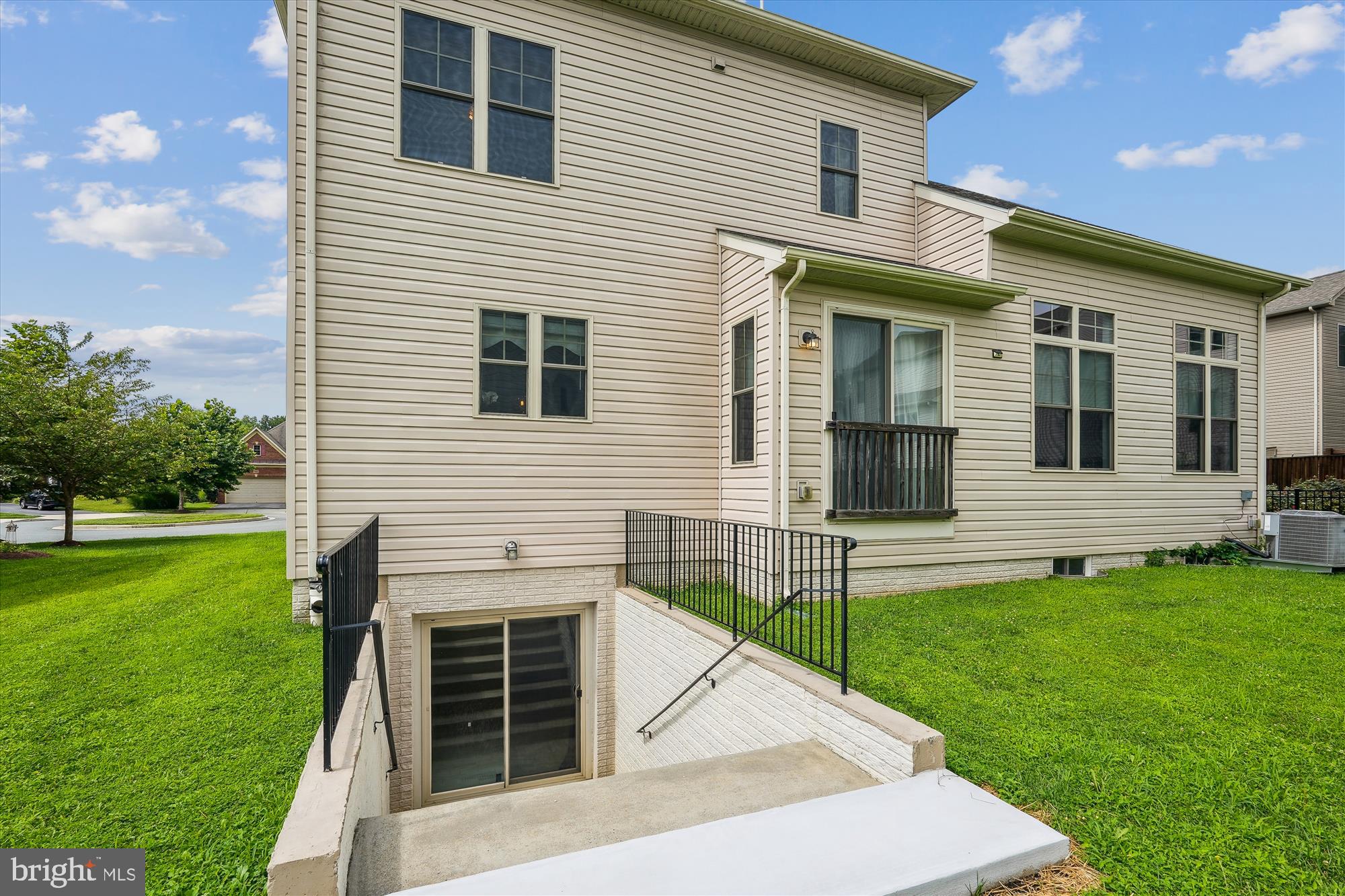 1105 Sweetbay Place Silver Spring, MD 20906 - Photo 62 of 111 Back of home