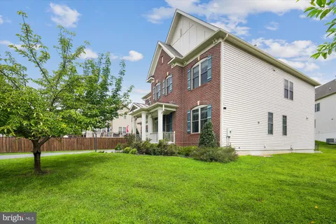 $1,100,000 | 1105 Sweetbay Place, Silver Spring, MD 20906