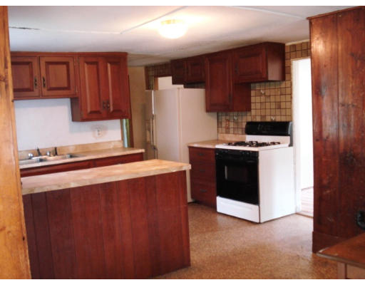 1019 North Brookfield Road Oakham, MA 01068 - Photo 5 of 9