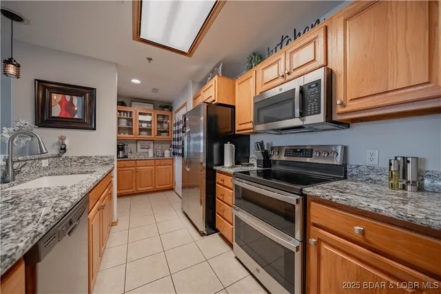 $199,000 | 49 Aqua Finn Drive, Unit 3A, Lake Ozark, MO 65049