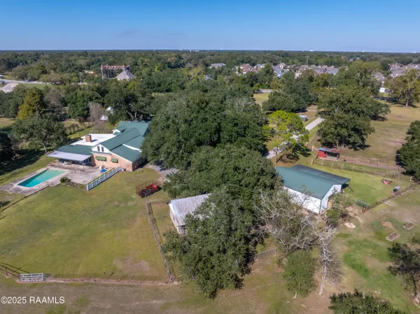 $6,000,000 | 726 East Broussard Road, Lafayette, LA 70508