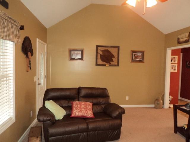 4893 Minnis Road Springfield, TN 37172 - Photo 4 of 20 Living Room