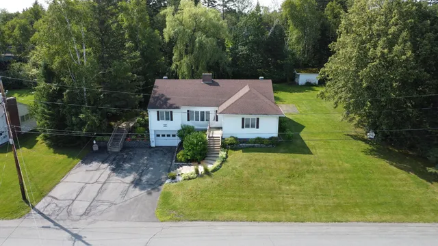 $299,900 | 137 Fox Street, Madawaska, ME 04756