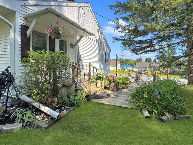 $299,900 | 137 Fox Street, Madawaska, ME 04756