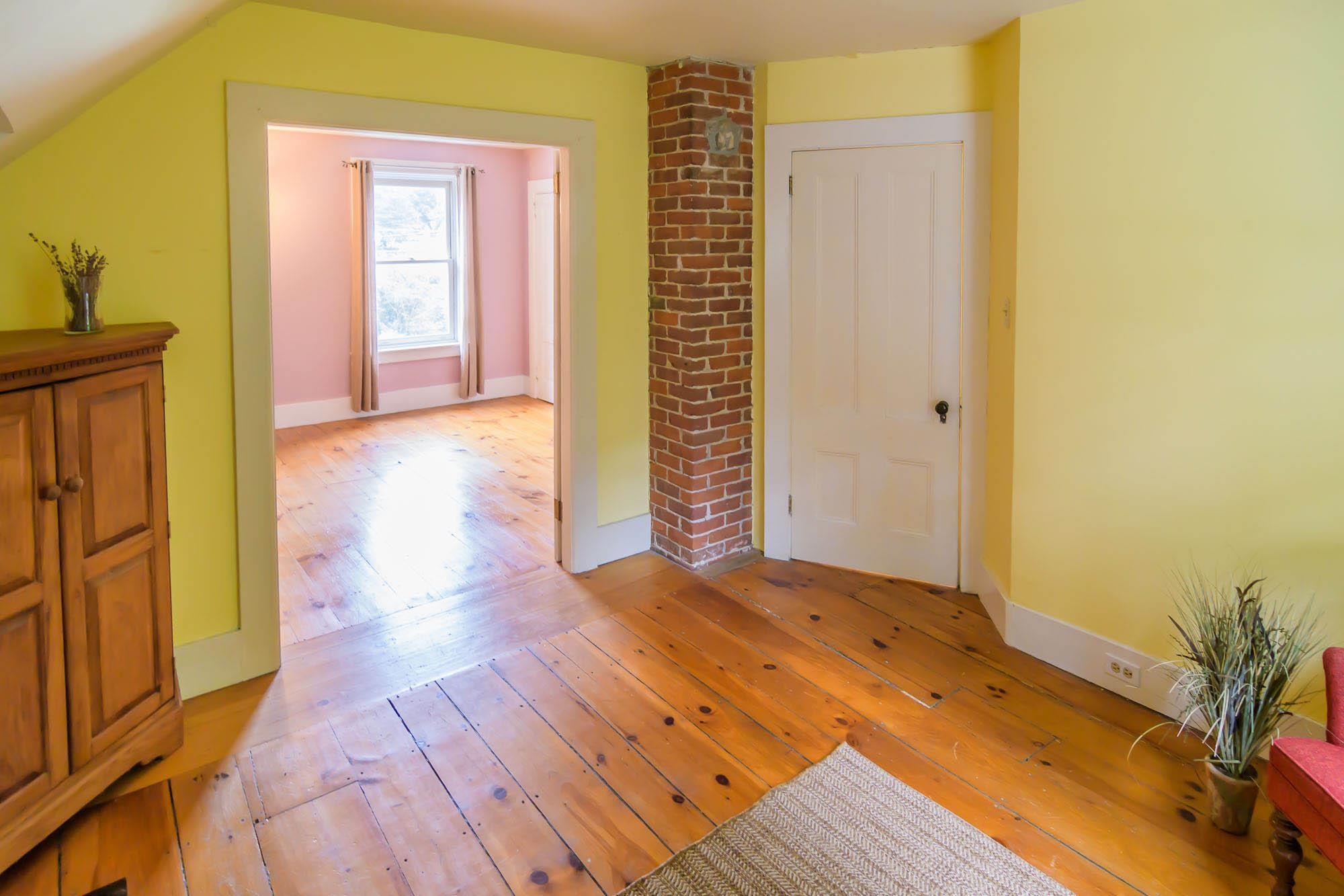 35 Cedar Street Brattleboro, VT 05301 - Photo 19 of 29