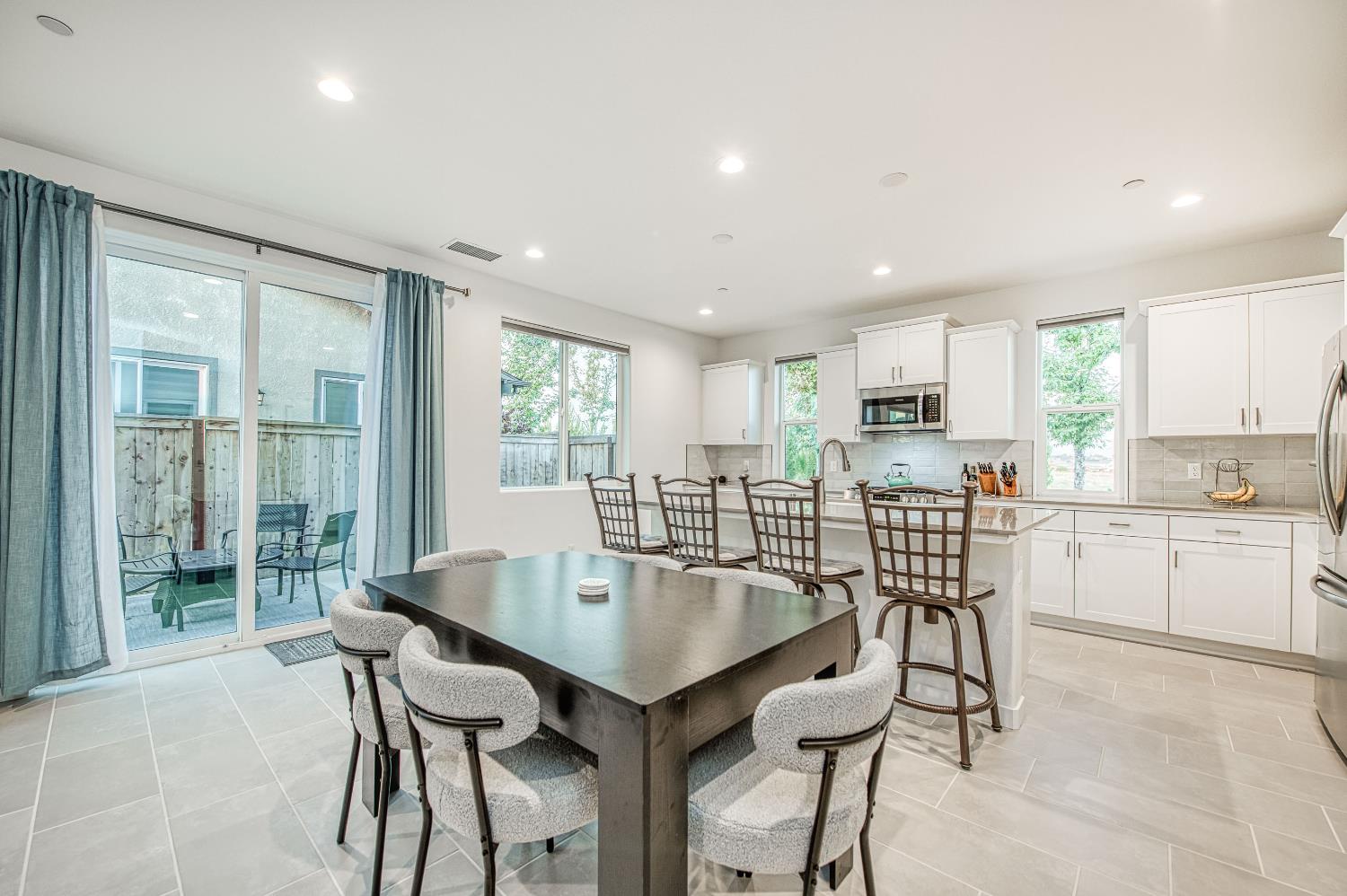 849 Livio Way Madera, CA 93636 - Photo 17 of 74