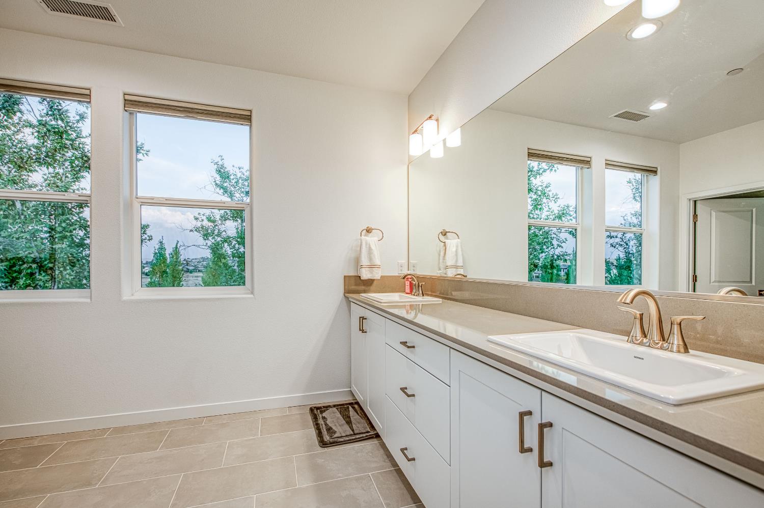 849 Livio Way Madera, CA 93636 - Photo 39 of 74