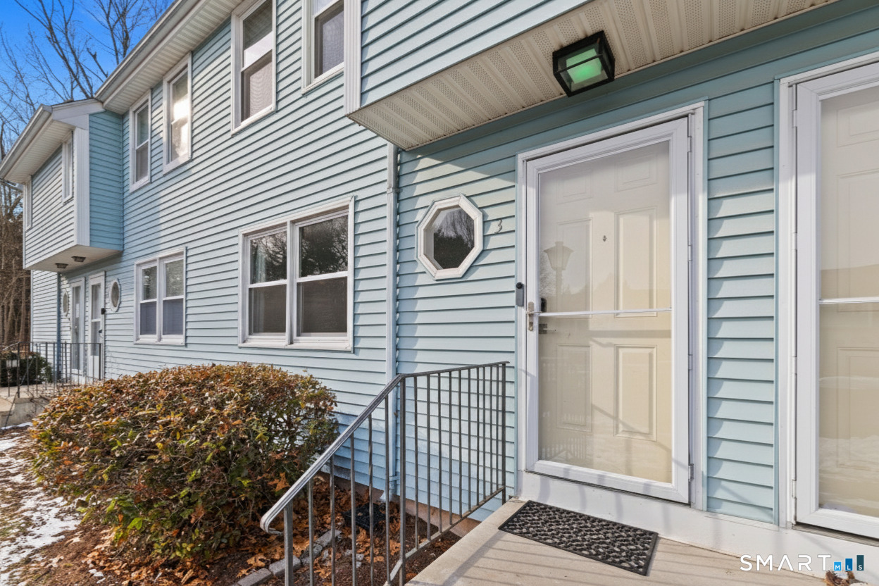 1 Abbott Road, Unit 3 Ellington, CT 06029 - Photo 3 of 24