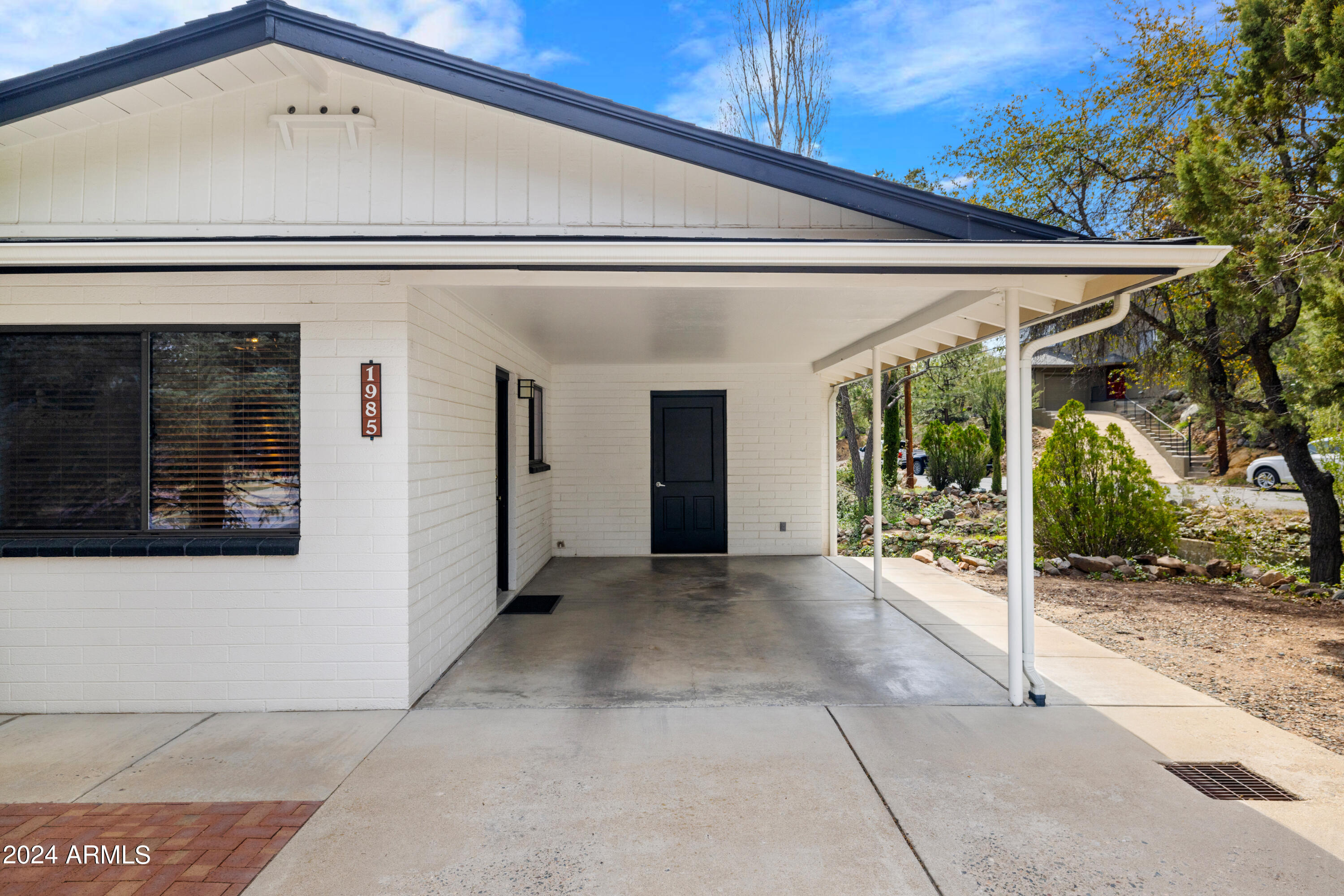 1985 Forest Hills Road Prescott, AZ 86303 - Photo 4 of 31 004_Carport