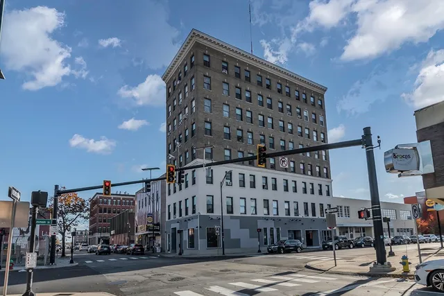 $255,000 | 46 Amesbury Street, Unit 2B, Lawrence, MA 01840