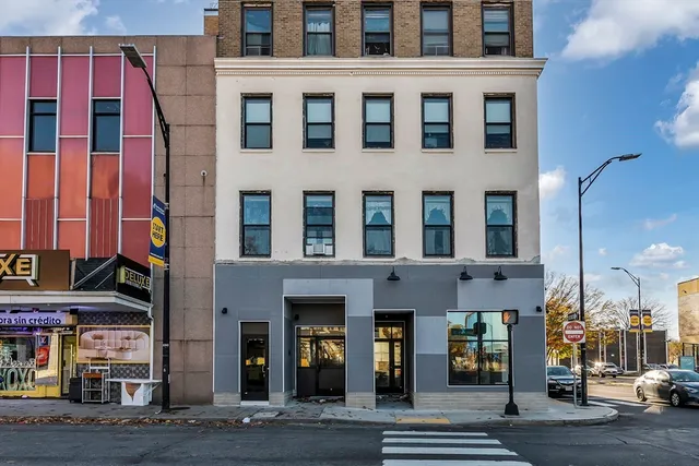 $255,000 | 46 Amesbury Street, Unit 2B, Lawrence, MA 01840