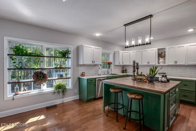 $1,150,000 | 680 Dogwood Valley Road, Kingston, TN 37763