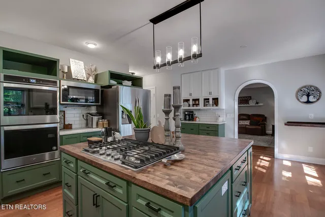 $1,150,000 | 680 Dogwood Valley Road, Kingston, TN 37763