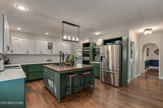 $1,150,000 | 680 Dogwood Valley Road, Kingston, TN 37763