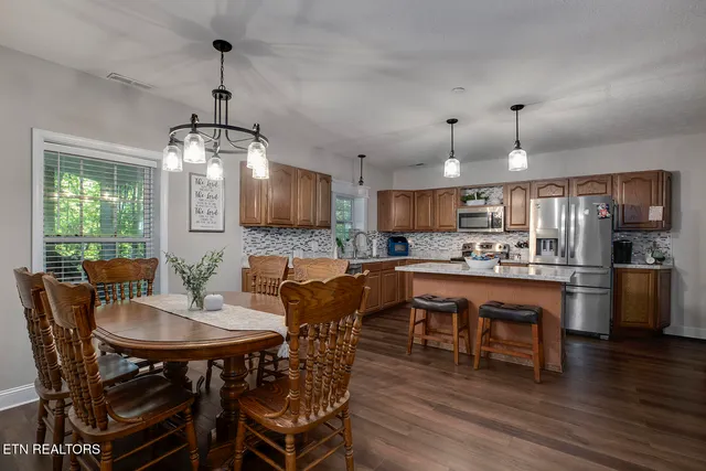 $1,150,000 | 680 Dogwood Valley Road, Kingston, TN 37763