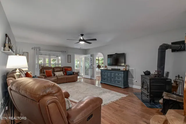 $1,150,000 | 680 Dogwood Valley Road, Kingston, TN 37763