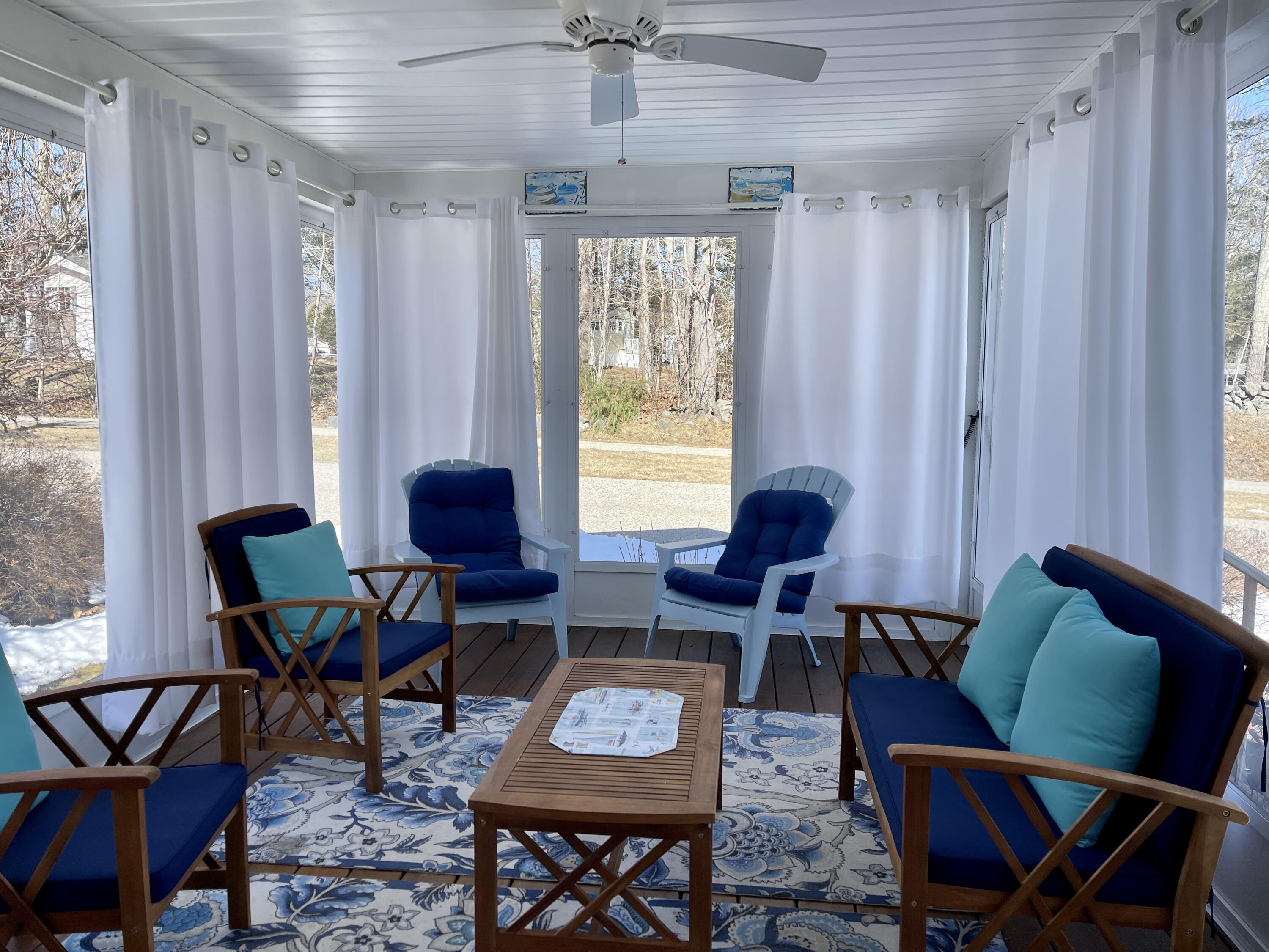 412 Post Road, Unit 275 Wells, ME 04090 - Photo 4 of 32 4 Porch