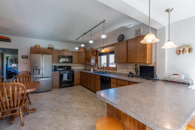 $1,179,900 | 28133 Co Hwy ET, Tomah, WI 54660